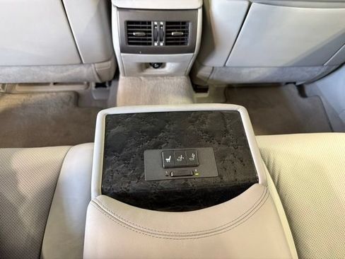 Used 2007 Lexus LS 460 RWD image 31