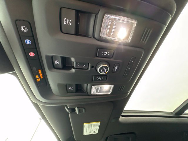 Used 2021 GMC Yukon SLT w/ SLT Premium Package AWD/4WD image 44