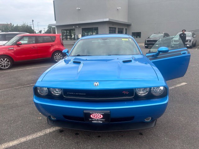 Used 2009 Dodge Challenger R/T RWD image 3