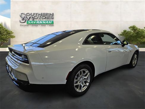 New 2025 Dodge Charger R/T w/ Quick Order Package 25M R/T image 5