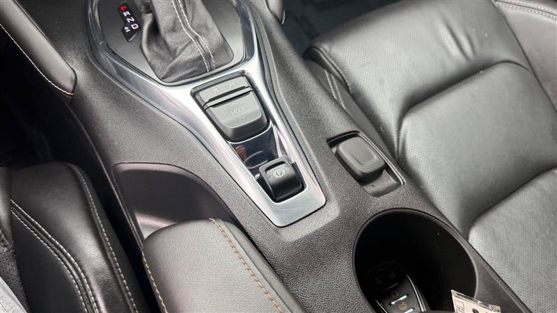 Used 2020 Chevrolet Camaro SS RWD image 27