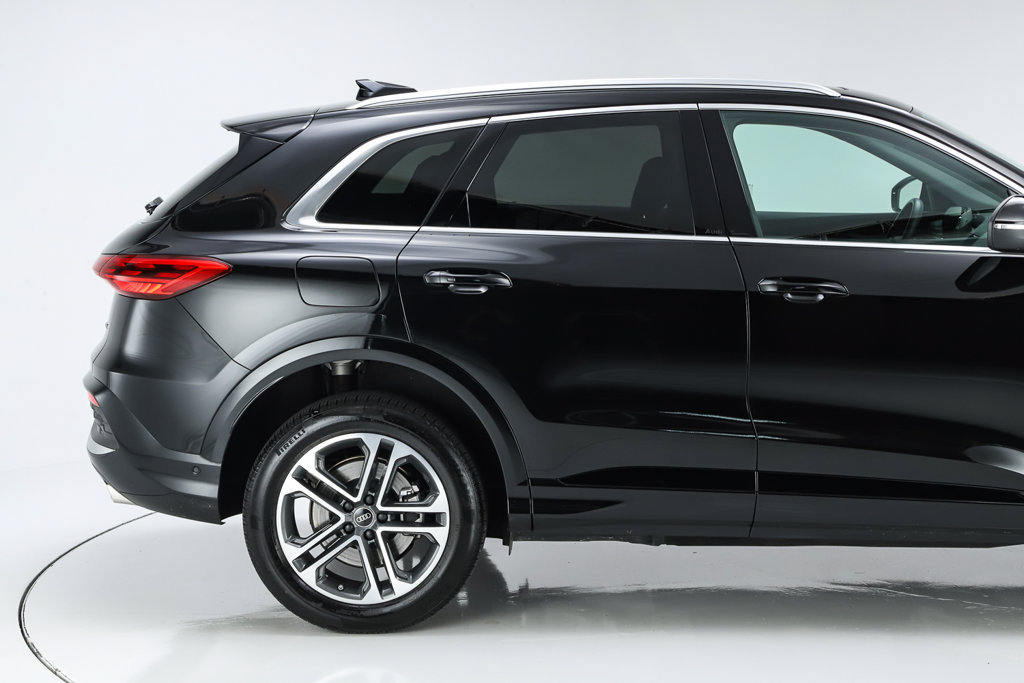 Used 2025 Audi Q5 Premium AWD/4WD image 15
