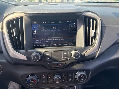Used 2022 GMC Terrain Denali w/ Black Diamond Edition AWD/4WD image 16