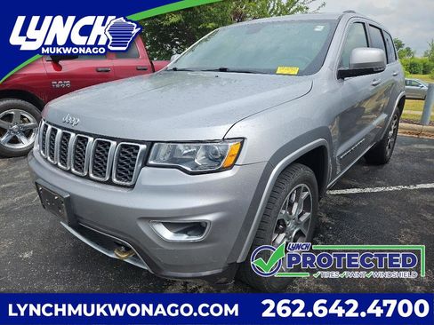 Used 2018 Jeep Grand Cherokee Limited AWD/4WD image 1