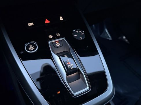 Used 2023 Audi Q4 e-tron Premium Plus w/ Premium Plus image 28