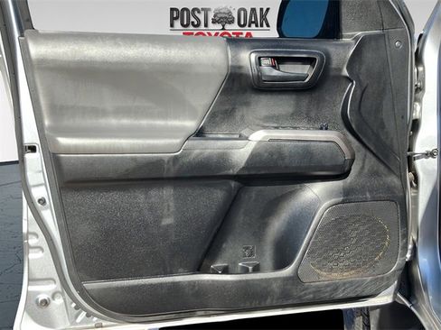 Used 2022 Toyota Tacoma SR5 image 17