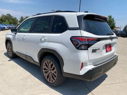 New 2026 Subaru Forester Touring AWD/4WD image 3