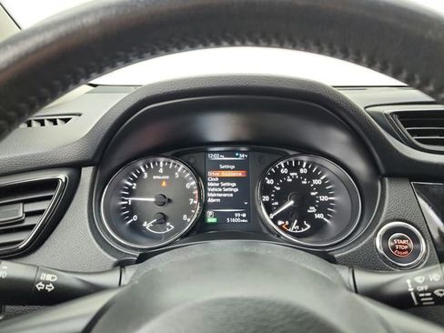 Used 2017 Nissan Rogue SL image 27