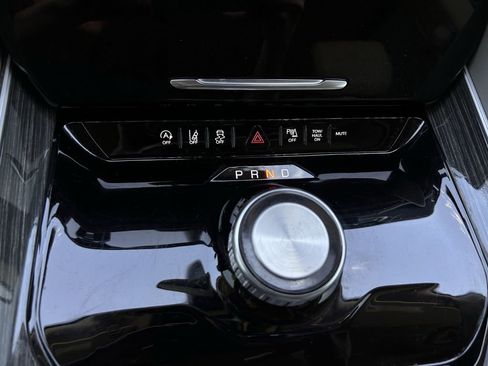 Used 2022 Jeep Wagoneer Series II RWD image 21