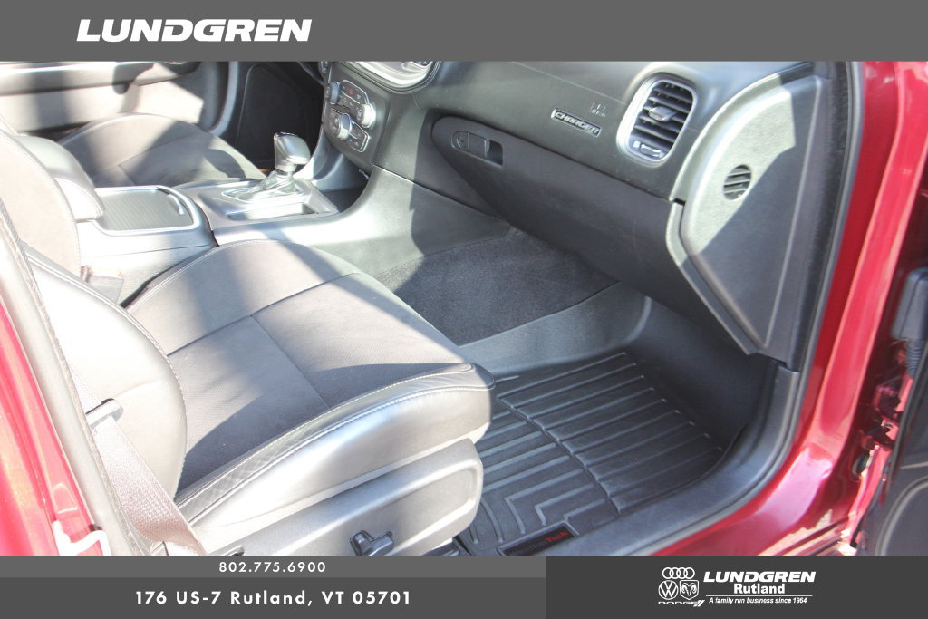 Used 2019 Dodge Charger R/T w/ Plus Group RWD image 23