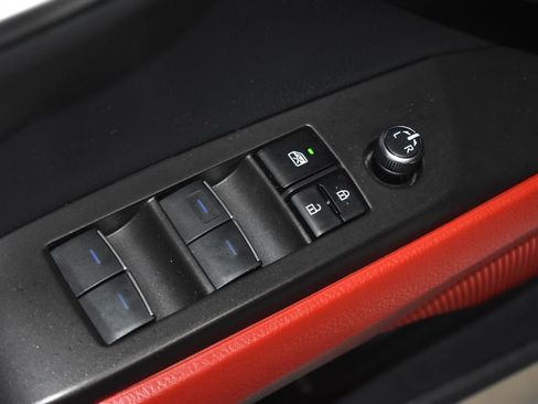 Used 2023 Toyota Camry XSE image 5