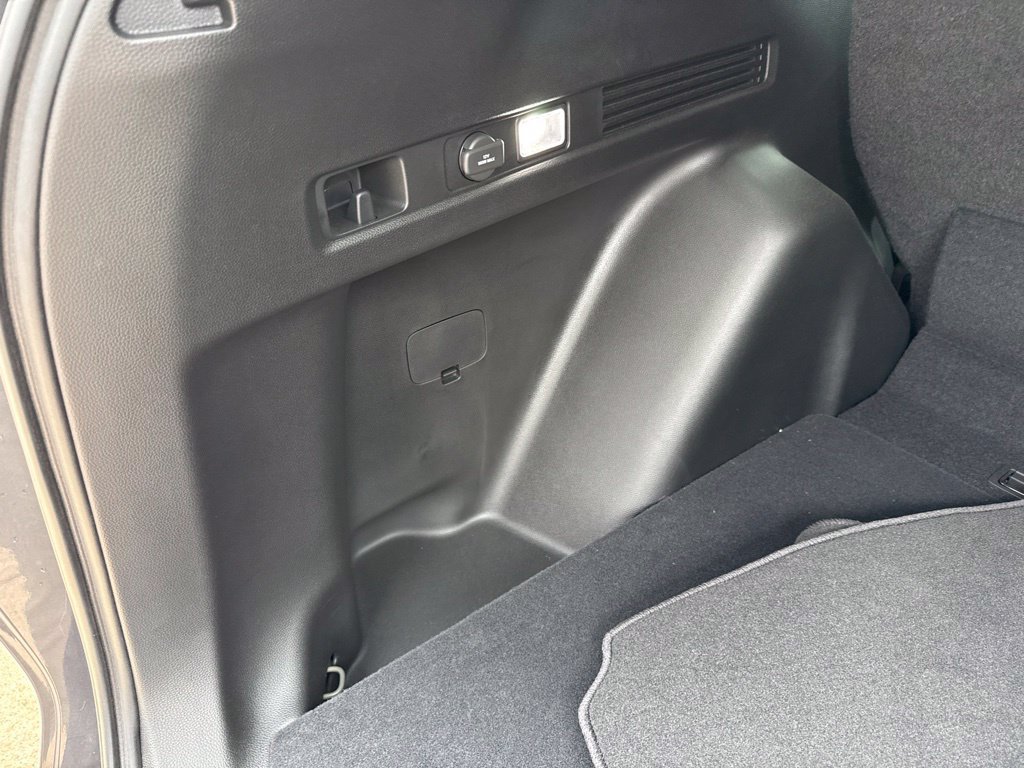 Used 2026 Honda CR-V LX image 12