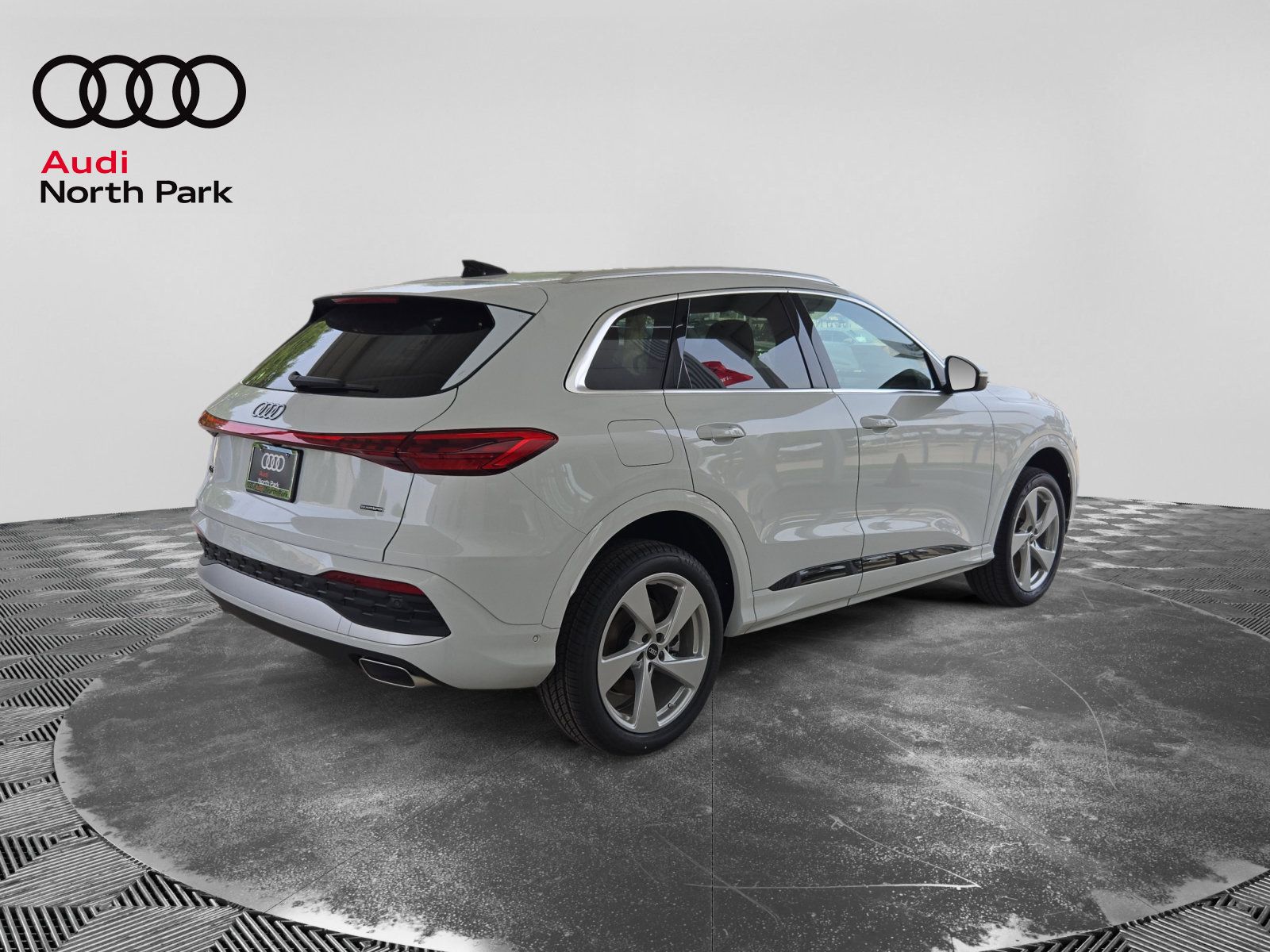 New 2026 Audi Q5 Premium AWD/4WD image 5