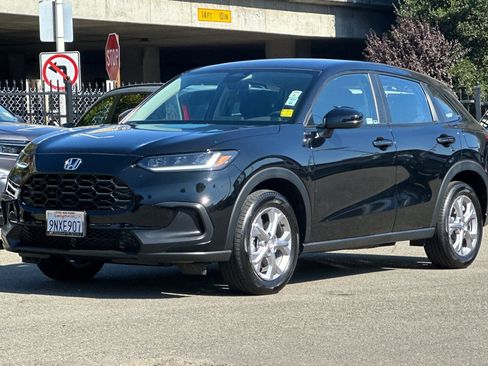 Used 2024 Honda HR-V LX image 9