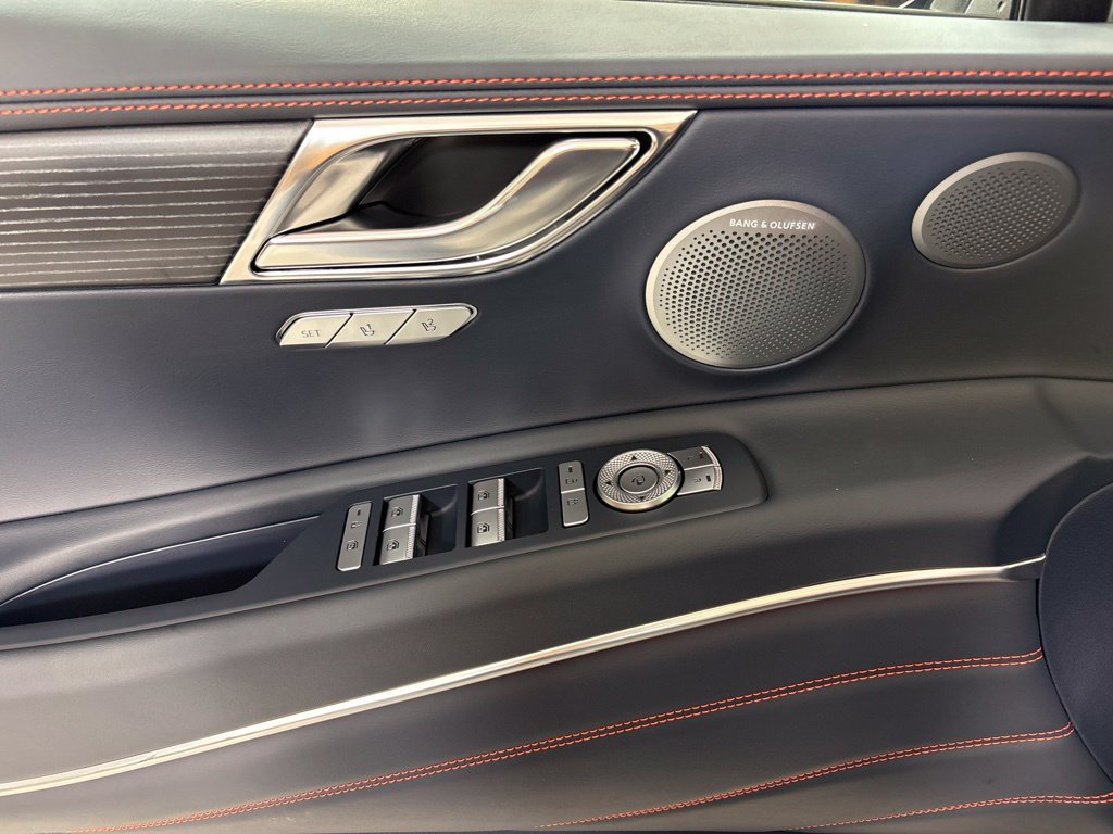 New 2027 Genesis GV80 3.5T e-SC AWD/4WD image 17