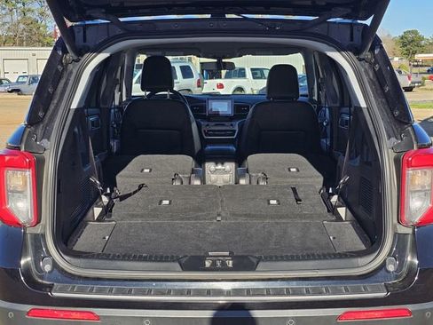 Used 2021 Ford Explorer XLT w/ Equipment Group 202A image 28