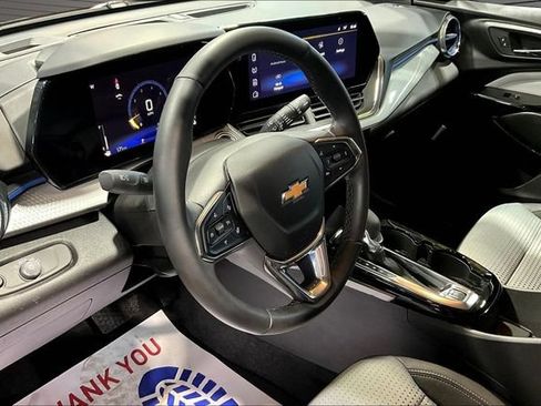 Certified 2025 Chevrolet Trax LT w/ Driver Confidence Package FWD image 14