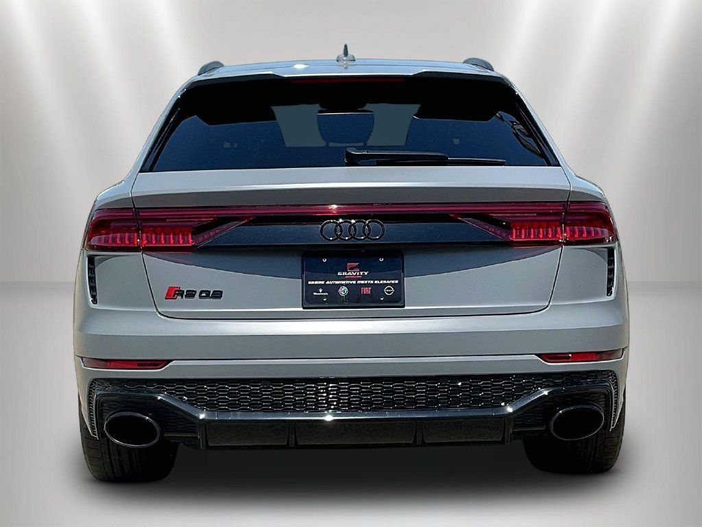 Used 2023 Audi RS Q8 AWD/4WD image 5