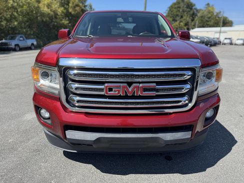 Used 2018 GMC Canyon SLE image 3