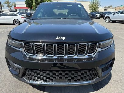 New 2025 Jeep Grand Cherokee Laredo X w/ Luxury Tech Group I