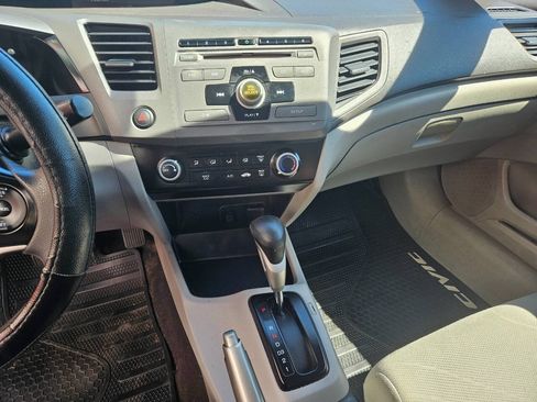 Used 2012 Honda Civic LX image 9