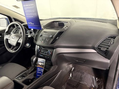 Certified 2018 Ford Escape SE AWD/4WD image 35