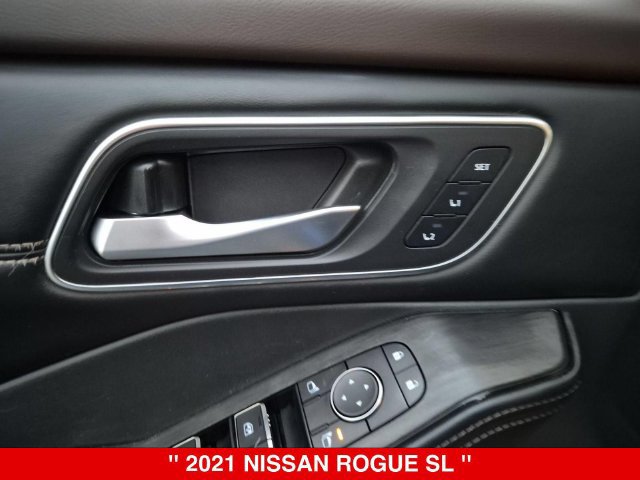 Used 2021 Nissan Rogue SL AWD/4WD image 12
