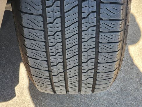 Used 2025 Ford Expedition Active image 11