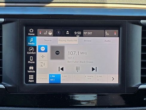 Used 2023 Chrysler Voyager LX FWD image 29