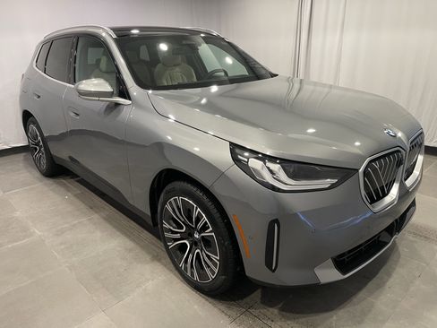 New 2026 BMW X3 xDrive30 w/ Premium Package image 3