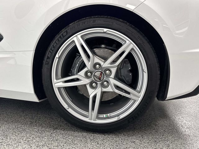 Used 2020 Chevrolet Corvette Stingray Preferred Cpe w/ 2LT Preferred Equipment Group RWD image 11