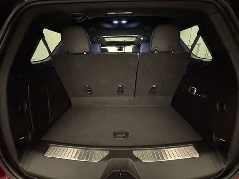 Used 2023 Chevrolet Tahoe High Country image 29