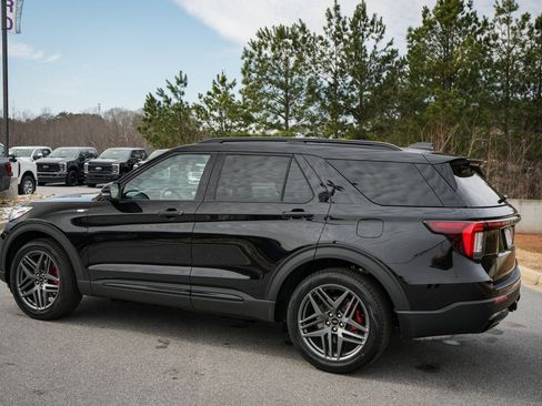 New 2026 Ford Explorer ST-Line w/ ST-Line Street Pack image 7