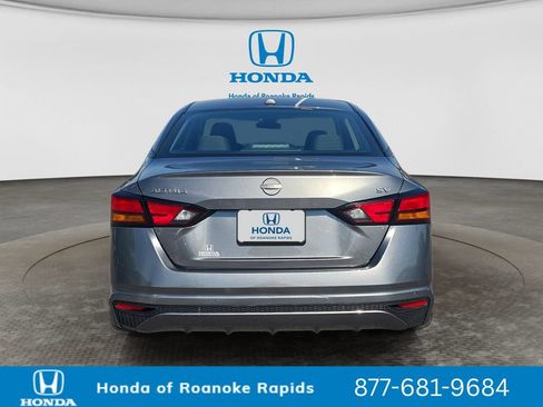 Used 2023 Nissan Altima 2.5 SV FWD image 4