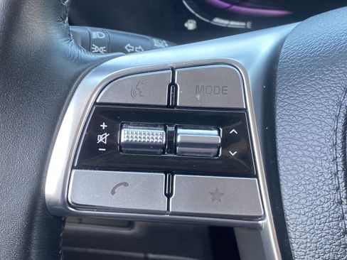 Certified 2024 Kia Telluride LX FWD image 22