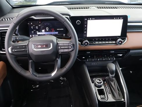 New 2026 GMC Canyon AT4 AWD/4WD image 17