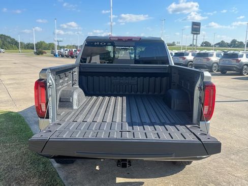New 2026 GMC Sierra 1500 AT4X image 8