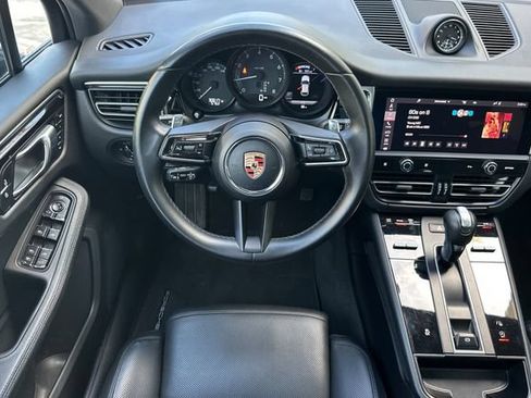 Used 2023 Porsche Macan AWD/4WD image 13