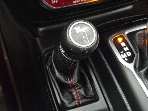 Used 2020 Jeep Gladiator Rubicon image 26