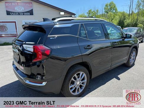 Used 2023 GMC Terrain SLT w/ Infotainment Package II AWD/4WD image 3