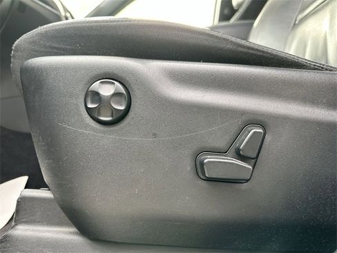 Used 2017 Jeep Grand Cherokee Limited w/ Trailer Tow Group IV image 13