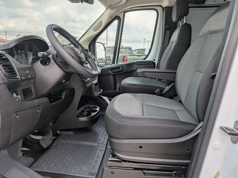 New 2026 RAM ProMaster 3500 w/ Safety Group FWD image 9
