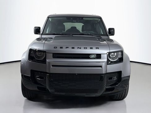 Used 2024 Land Rover Defender 110 X-Dynamic SE AWD/4WD image 2