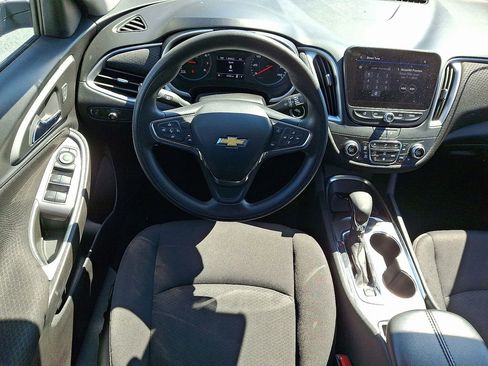 Used 2023 Chevrolet Malibu LT image 13