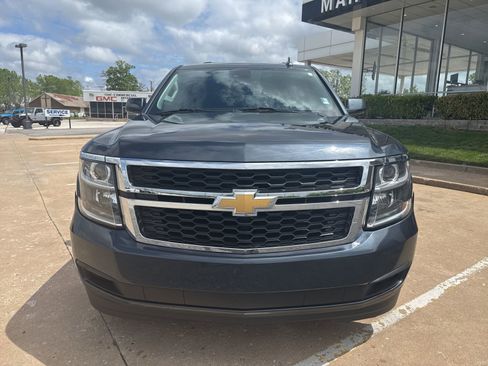 Used 2020 Chevrolet Suburban LT image 8