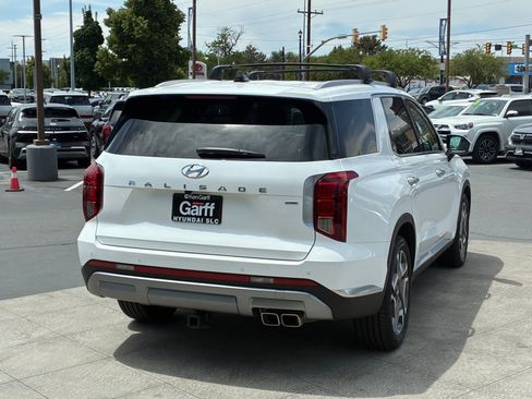 Used 2023 Hyundai Palisade Limited AWD/4WD image 4