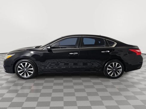 Used 2016 Nissan Altima 2.5 SV w/ Convenience Package FWD image 5