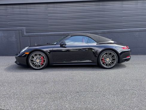 Certified 2017 Porsche 911 Carrera 4S image 7