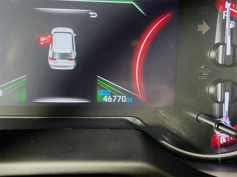 Certified 2024 Toyota RAV4 LE image 12