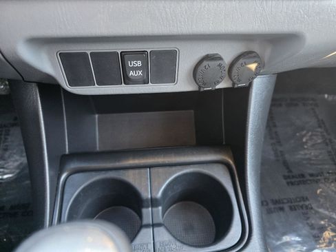 Used 2013 Toyota Tacoma 4x4 Access Cab V6 w/ SR5 Pkg image 36